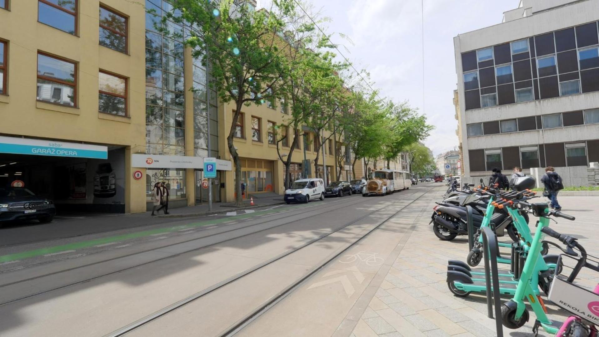 Velky 3I Apartman V Centre Mesta Bratislava Exterior foto