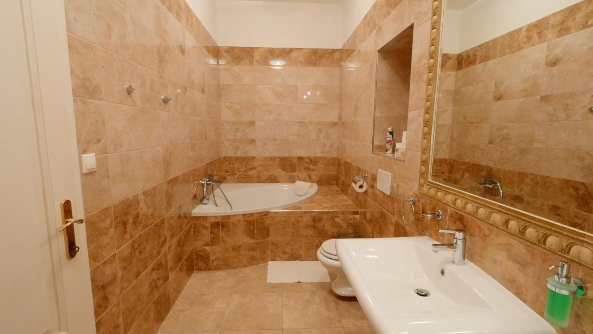 Velky 3I Apartman V Centre Mesta Bratislava Exterior foto